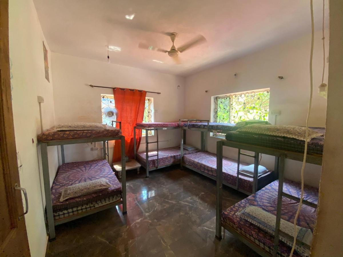 Namahstay Eco Hostel & Coworking & Art Community Spaceアランボル エクステリア 写真